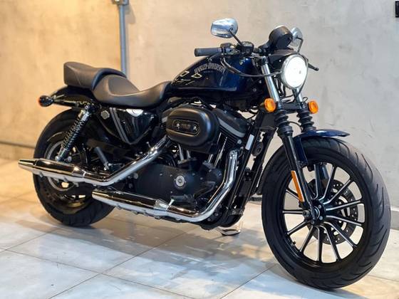 HARLEY-DAVIDSON SPORTSTER XL 883N IRON 